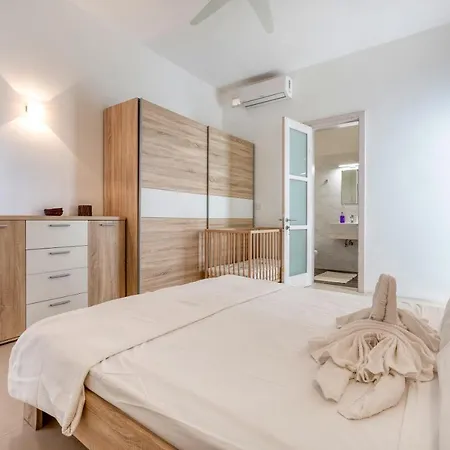 Sunny Side Spacious With Private Pool & Wifi By 360 Estates Villa